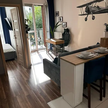 Park Z Darmowym Parkingiem Apartamento Varsovia