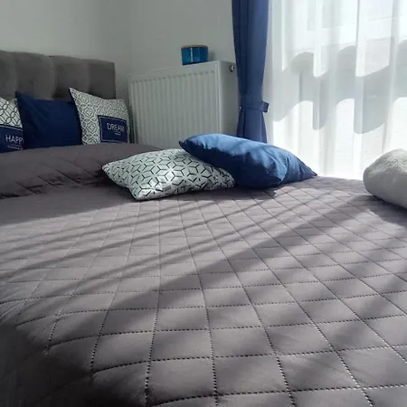 Park Z Darmowym Parkingiem * ワルシャワ