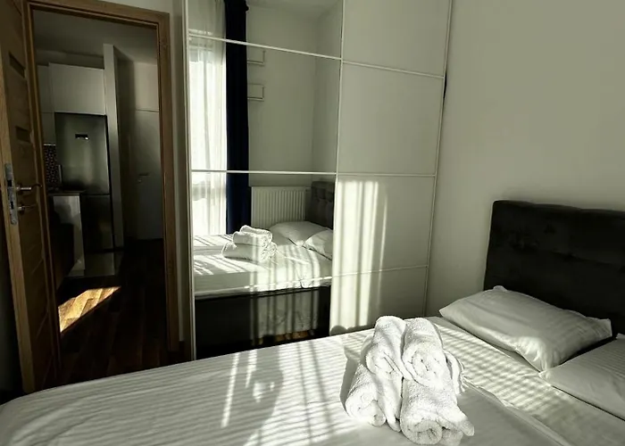 Park Z Darmowym Parkingiem Apartman *