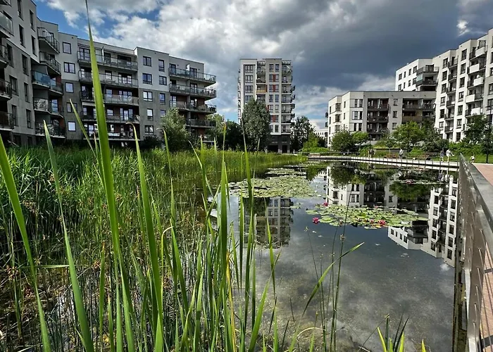 Park Z Darmowym Parkingiem * Varsó