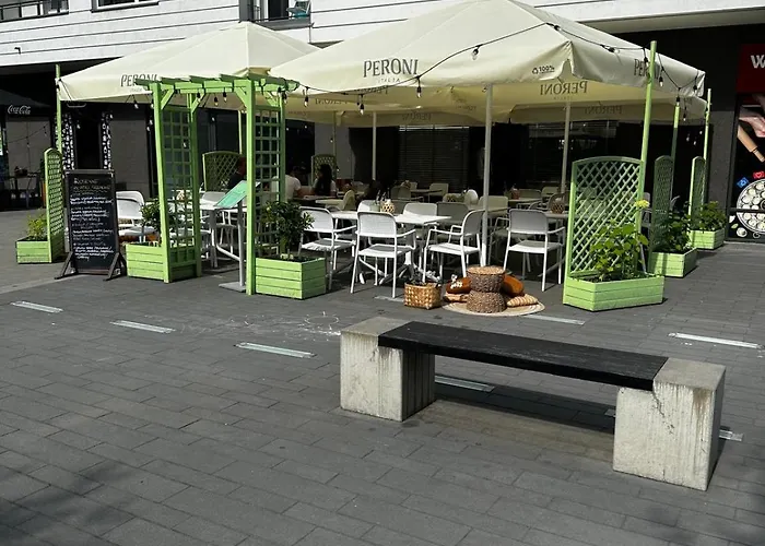 Park Z Darmowym Parkingiem Apartment Warsaw