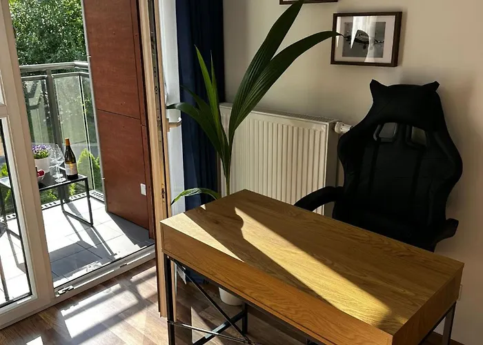 Apartman Park Z Darmowym Parkingiem Varsó