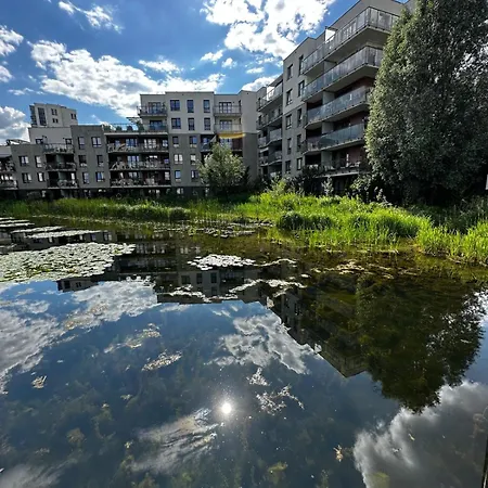 Park Z Darmowym Parkingiem דירה