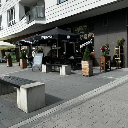 Park Z Darmowym Parkingiem דירה *
